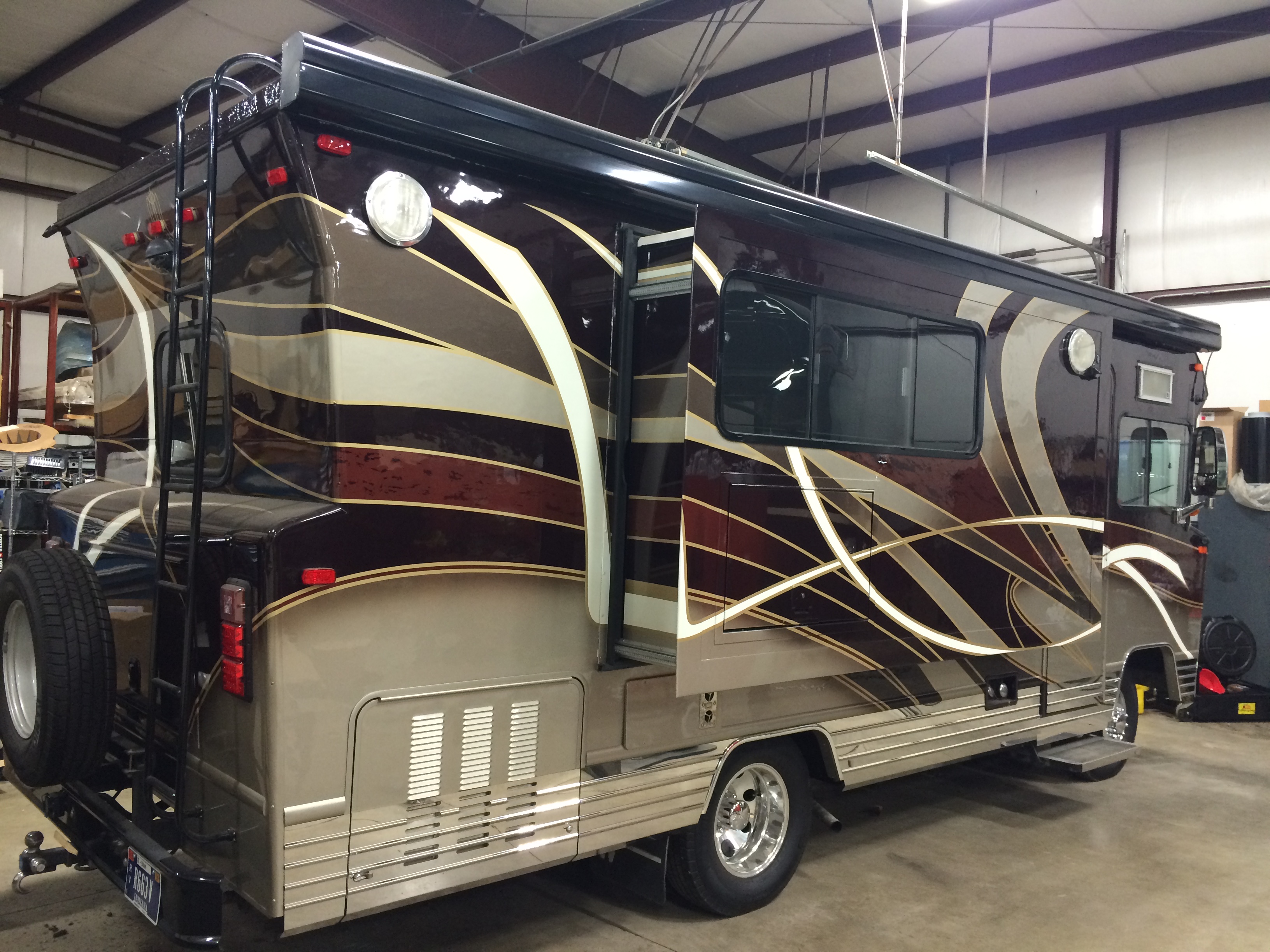 IMG_2432 Master Tech Custom Coach RV & Marine